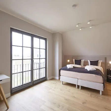 Reetland Am - Premium Reetdachvilla Mit 3 Schlafzimmern, Sauna Und Kamin E24